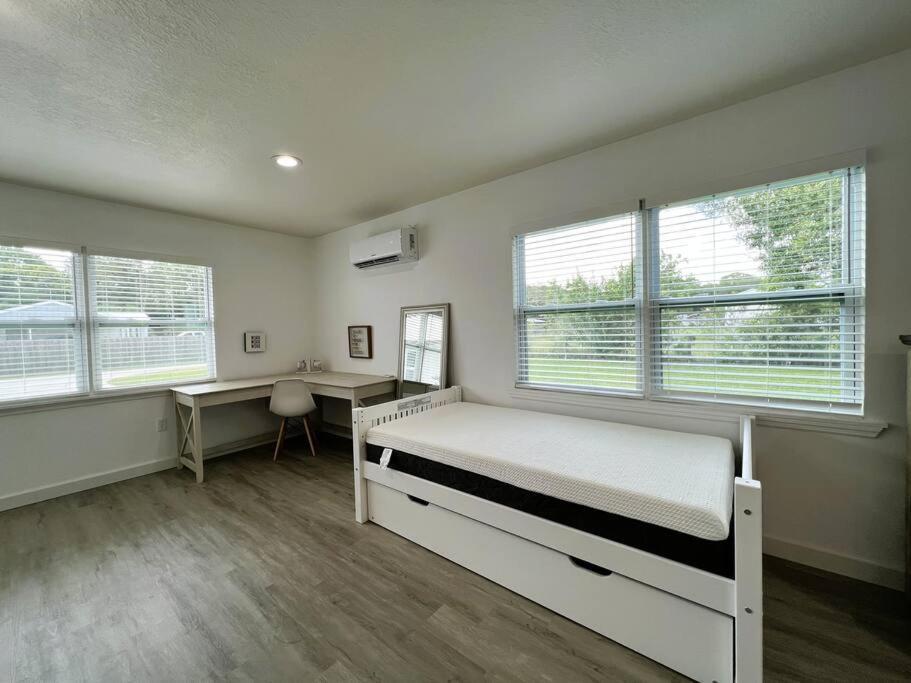 Holiday home New Dbl King Ste 13 Miles To World's Beaches Bradenton